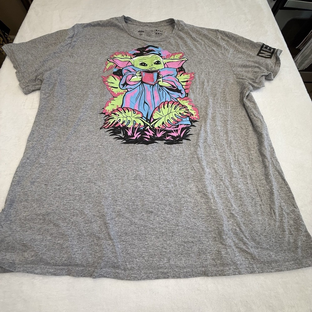 Star Wars Grogu Baby Yoda Neon Graphic T-Shirt Women's 2XL Gray Tee